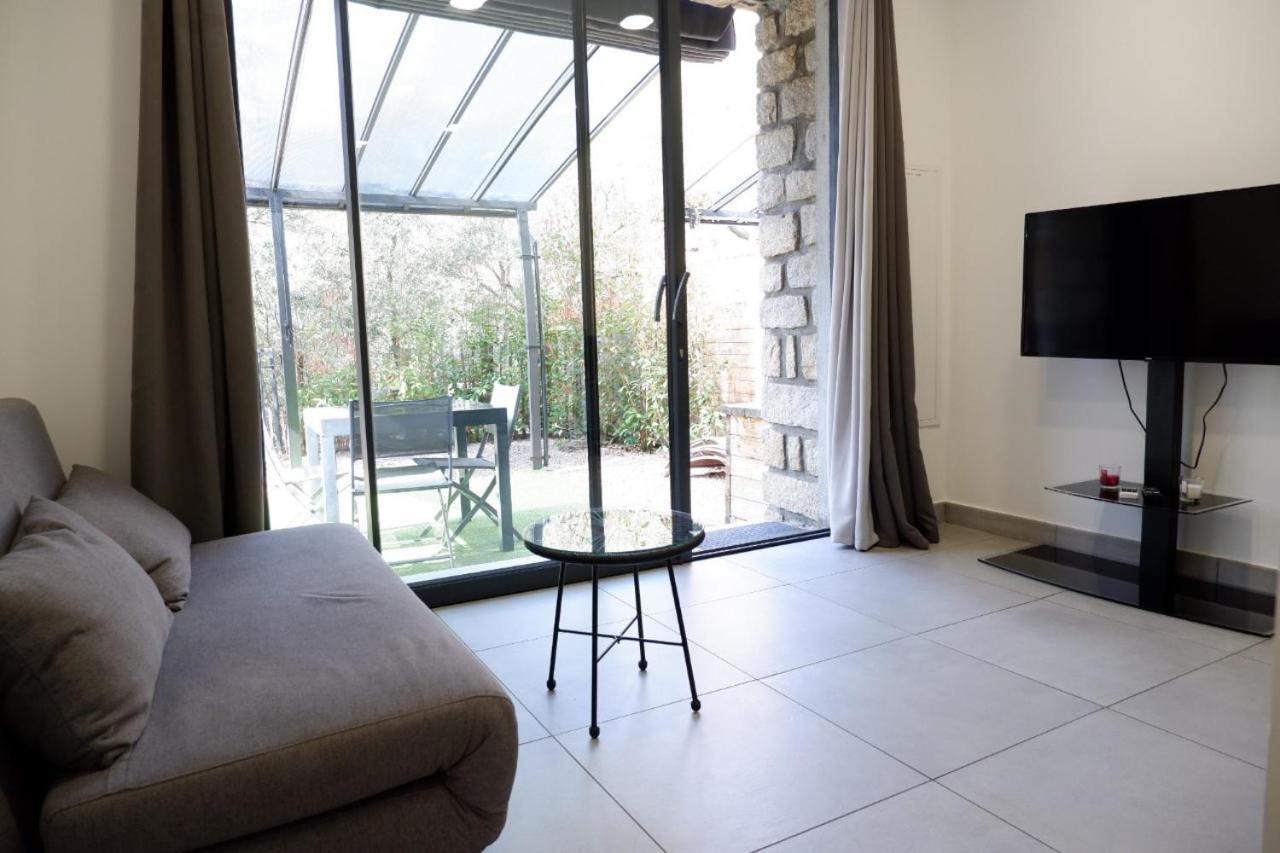 N7 Maison T2 Climatise Avec Jacuzzi Prive アジャクシオ エクステリア 写真